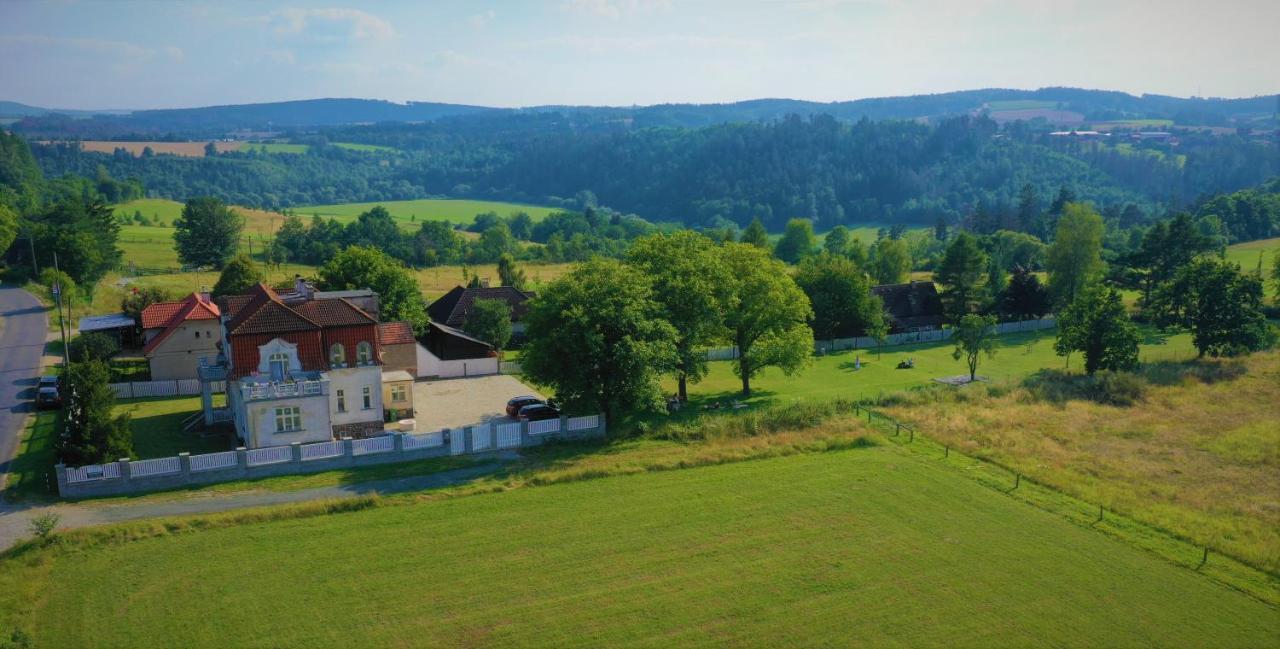 Apartmány Vila Mánička Kácov Exteriér fotografie